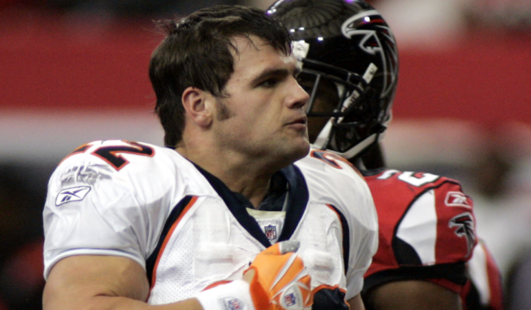 Peyton Hillis salvó la vida de sus hijos y la suya estuvo en peligro. Foto: Reuters