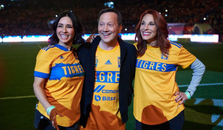 Rob Schneider estuvo en el Universitario para apoyar a sus Tigres / Foto: Mexsport