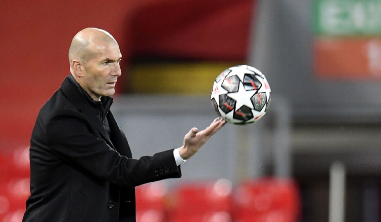 Zinedine Zidane rechazó tres ofertas. Foto: AFP