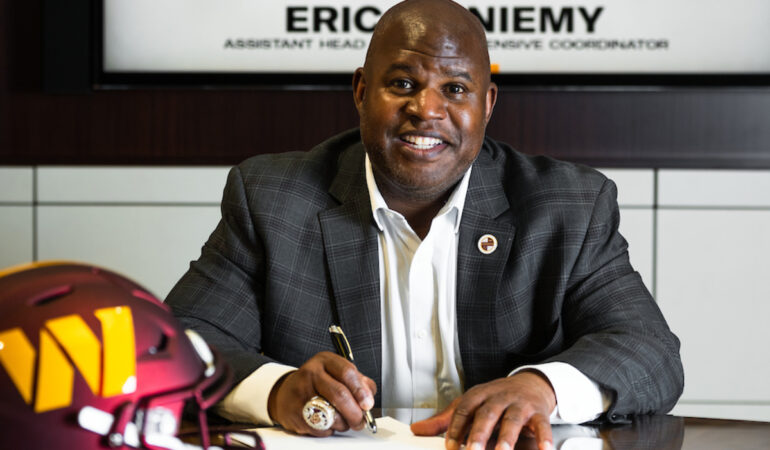 Eric Bienemy deja a los Chiefs para unirse a los Commanders. FOTO: @Commanders