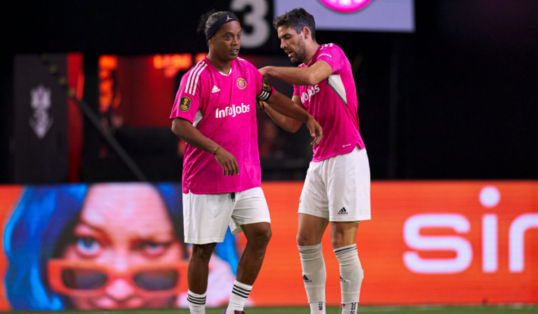 Watch: Ronaldinho makes his debut for Porcinos FC in Gerard