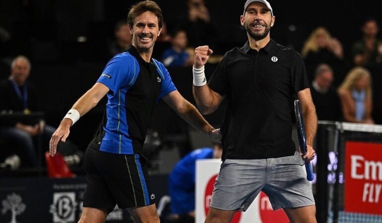 ¡Campeón mexicano! Santiago González y Roger-Vasselin conquistaron el ATP 250 de Marsella. | Foto: Cortesía @gonzalezsanty