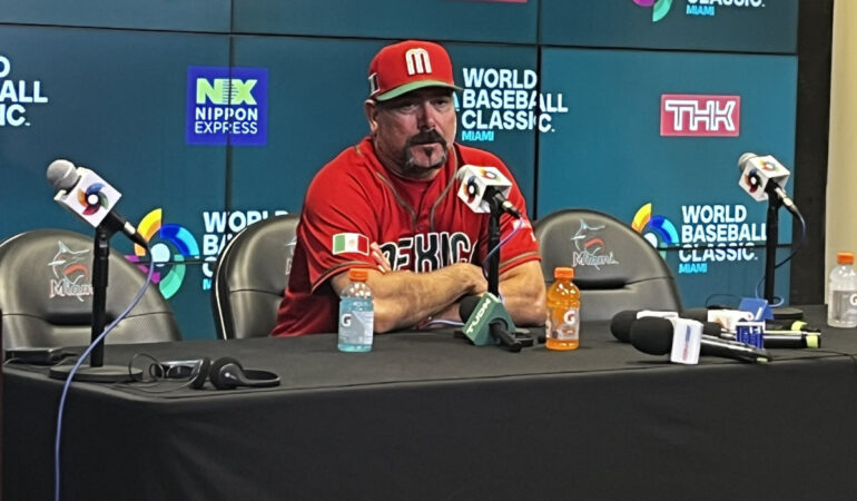 Benjamin Gil se va contento del Clásico Mundial de Beisbol. FOTO: @MexicoBeis