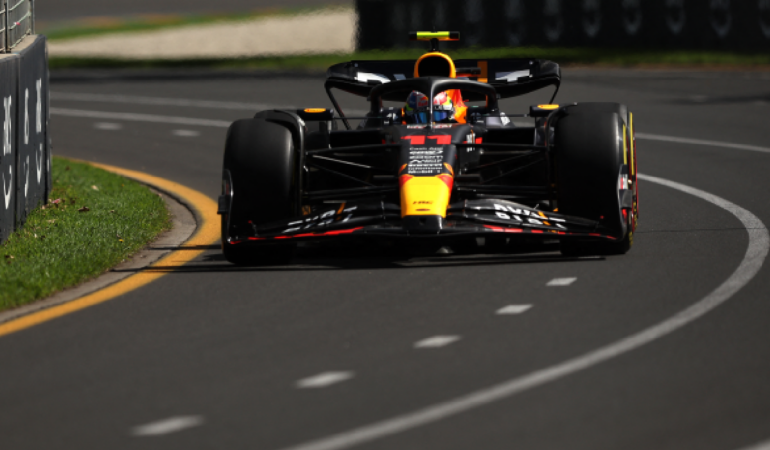 Checo Pérez fue tercero en las primeras practicas libres. Foto: AFP
