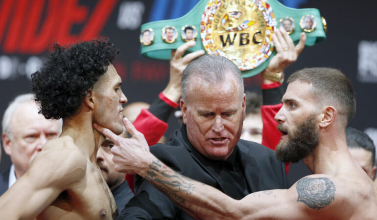 David Benavídez y Caleb Plant tuvieron su pesaje este viernes. FOTO: AFP