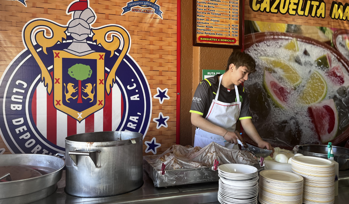 Conoce la Birria Marquitos, el restaurante más Chiva de Neza: “Vamos a  ganarle al América” | ESTO en línea