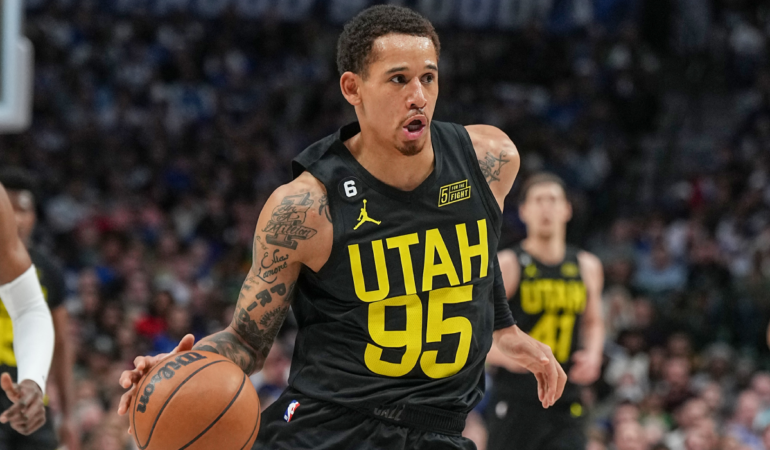 Juan Toscano y el Jazz cada día están más lejos de la postemporada de la NBA. FOTO: AFP