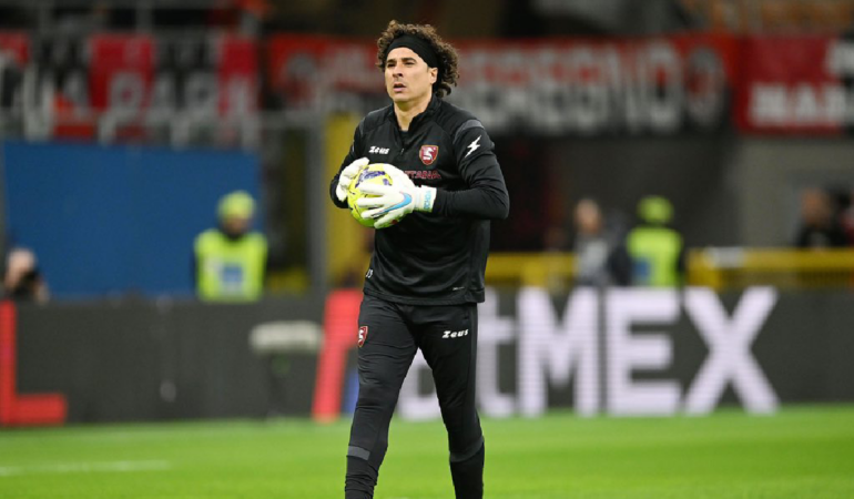 Memo Ochoa es elogiado en Italia. Foto: @OfficialUSS1919