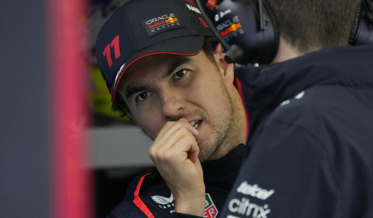 Checo Pérez ha tenido varios detractores en las últimas carreras. FOTO: Reuters