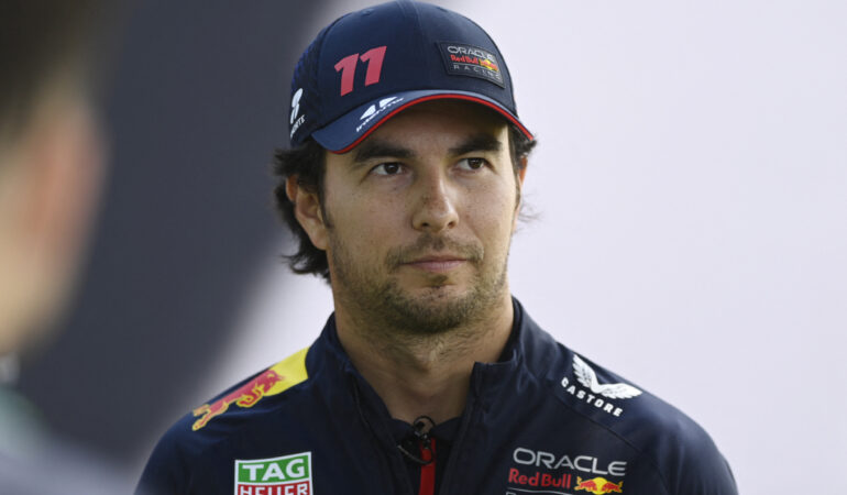 Checo Pérez no ve bien el parón de F1. FOTO: Reuters