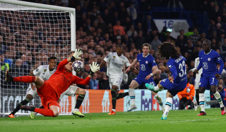 Courtois hizo una atajada espectacular / Foto: Reuters