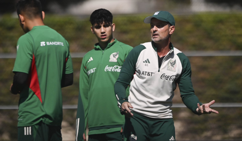 Diego Cocca deberá ganar contra USA si quiere ganarse a la afición. FOTO: CORTESÍA Selección Nacional 140.9K Tweets See new Tweets Selección Nacional @miseleccionmx