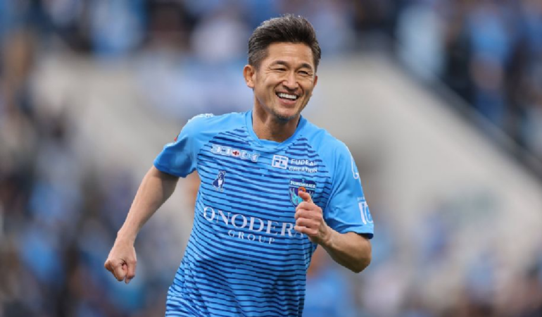 Kazu Miura lleva en activo casi 4 decadas en el futbol | Foto: FIFA