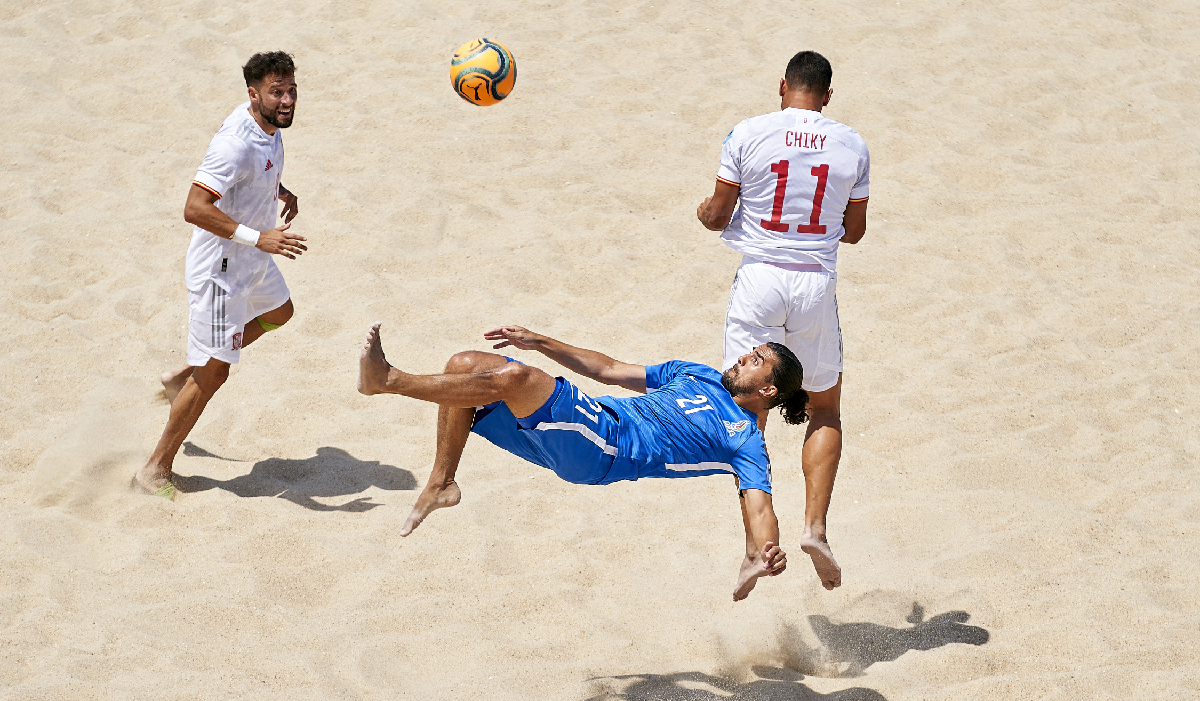 El fútbol playa entra en las etapas más calientes