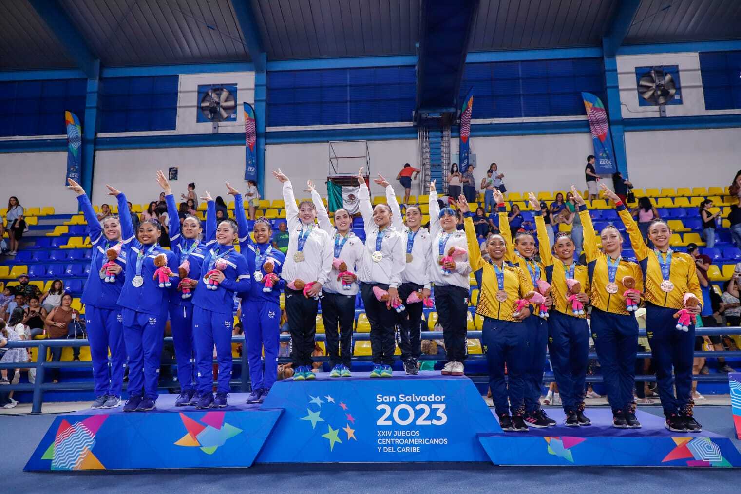 Alexa Moreno y equipo mexicano de gimnasia arrasan en Juegos  Centroamericanos y del Caribe - AS México