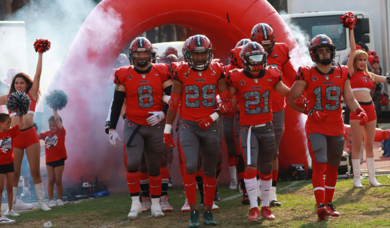 La LFA reúne a lo mejor del futbol americano en nuestro país. FOTO: MARTÍN MONTIEL