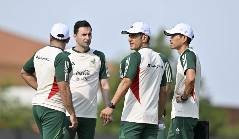 Jimmy Lozano piensa en igualar el nivel de los mejores del mundo con el Tri / Foto: @Miseleccionmx