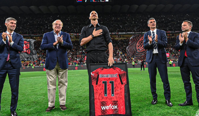 Zlatan cerró su historia como profesional / Foto: @acmilan