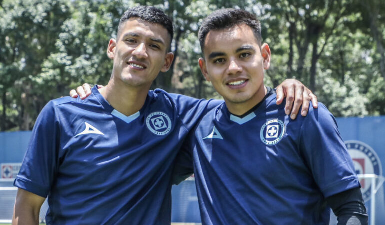 Antuna y Rodríguez reportaron con Cruz Azul. FOTO: @CruzAzul