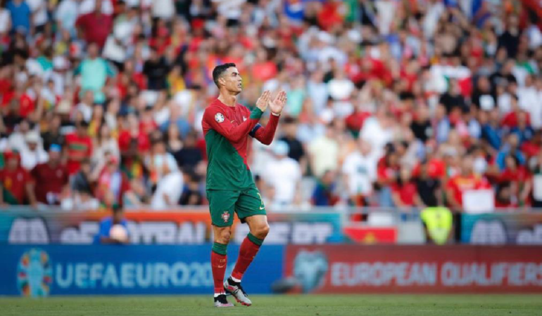 Cristiano Ronaldo cantando con la ayuda de la Inteligencia Artificial. Foto: @critiano