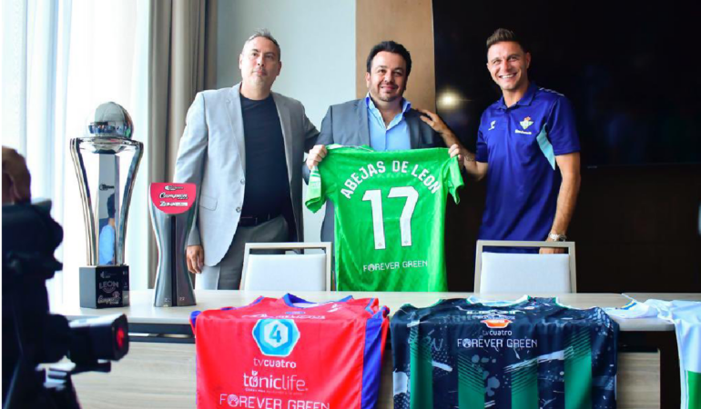 Joaquín pasó 14 temporadas divididas en dos etapas con el Real Betis _ Foto_ Cortesía Abejas de León