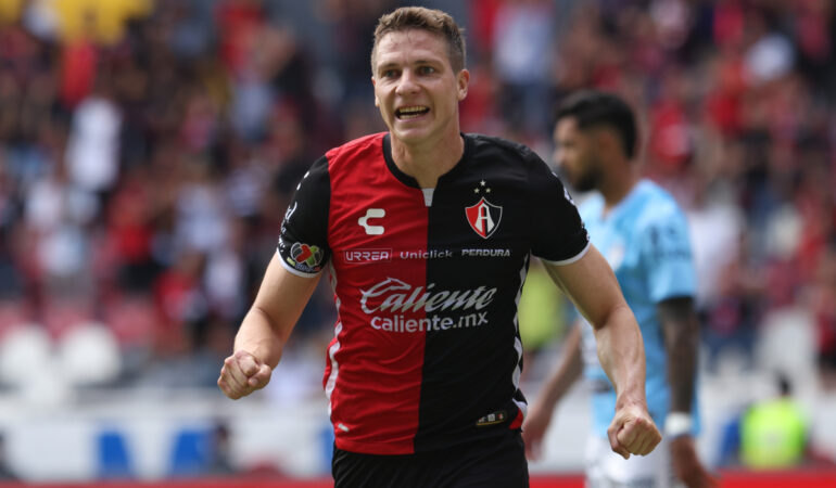 Julio Furch se va del Atlas como una leyenda. FOTO: Mexsport