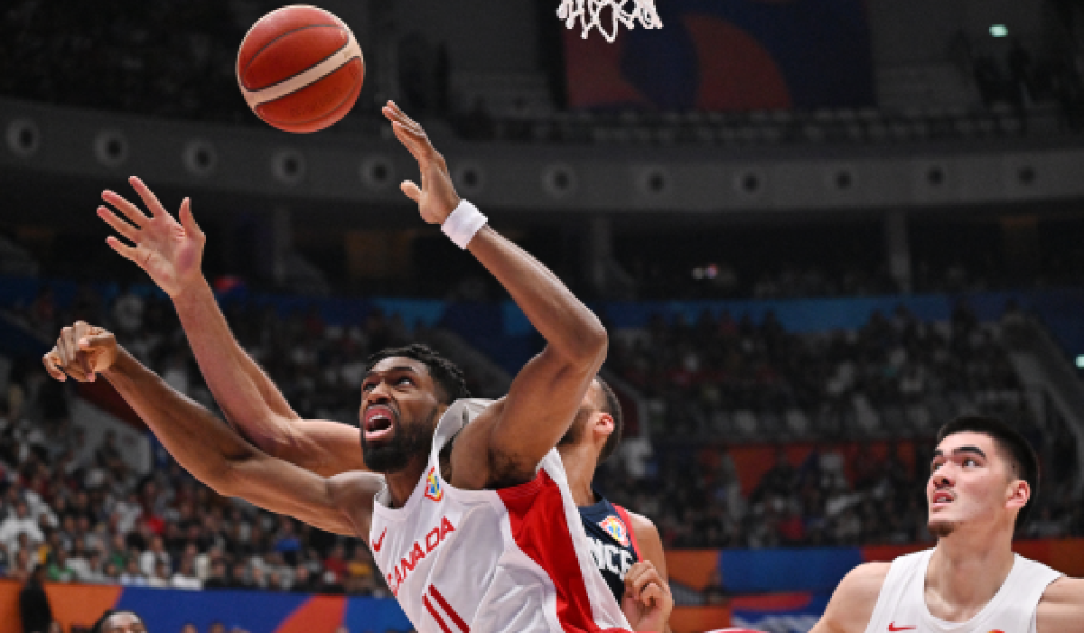 Le Canada vise le titre ;  a battu la France à la Coupe du monde de basket-ball