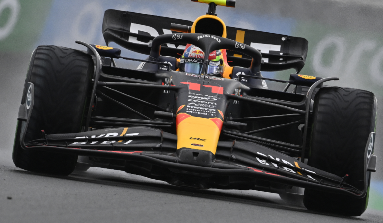 Checo terminó cuarto tras la sanción/ Foto: AFP