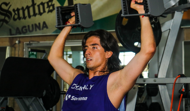 Crlos Acevedo trabaja fuerte en su recuperación / Foto: Club Santos