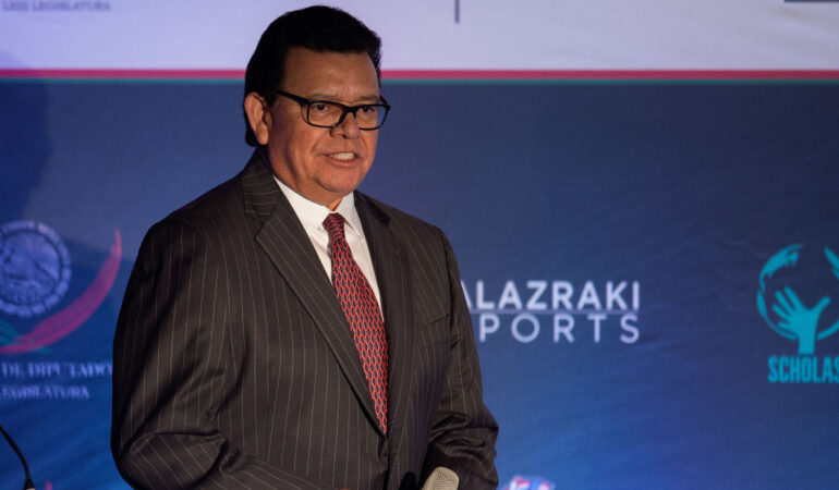 Decretan 11 de agosto como día de Fernando Valenzuela en Los Ángeles. FOTO: Mexsport