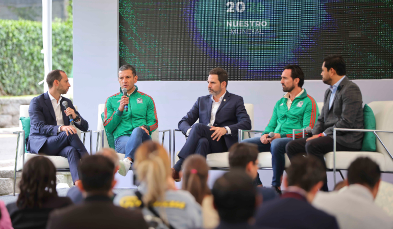Ivar Sisniega organizó a la FMF para trabajar todos con un mismo objetivo Foto_@MiSelecciónMX
