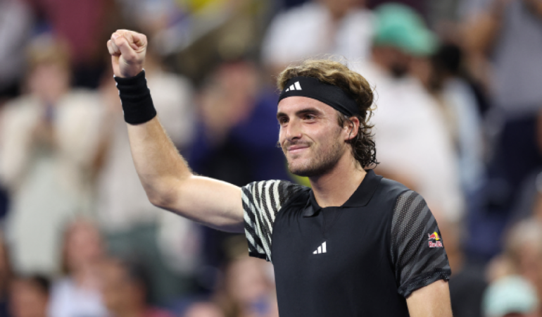 Stefanos Tsitsipas avanzo a la siguente fase del US Open. Foto: AFP