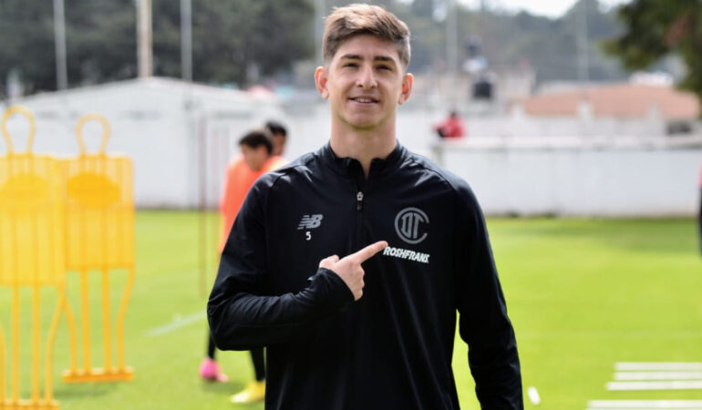Tomás Belmonte se emociona por su debut en Liga MX. FOTO: Luis Camacho