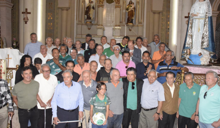 Varias leyendas felicitaron al León por su aniversario / Foto: Francisco Meza | El Sol de León