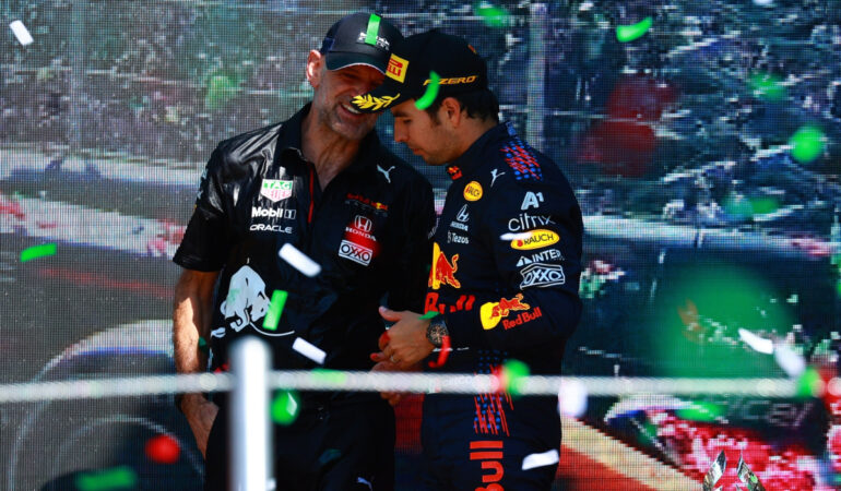 Checo Pérez podría salir de Red Bull cuando termine su contrato. FOTO: Mexsport