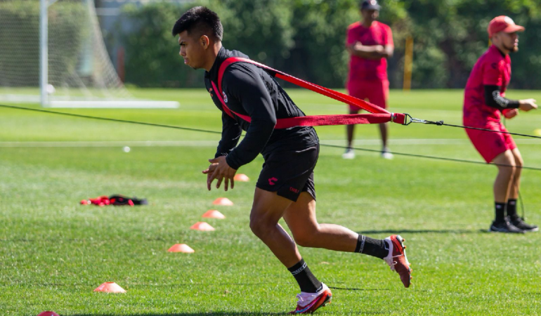 Efraín Álvarez contento con su llegada a la Liga MX. Foto: Cortesía Xolos