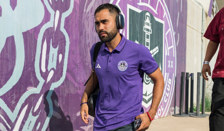 Joaquín Esquivel estuvo en la banca ante Chivas / Foto: Mexsport