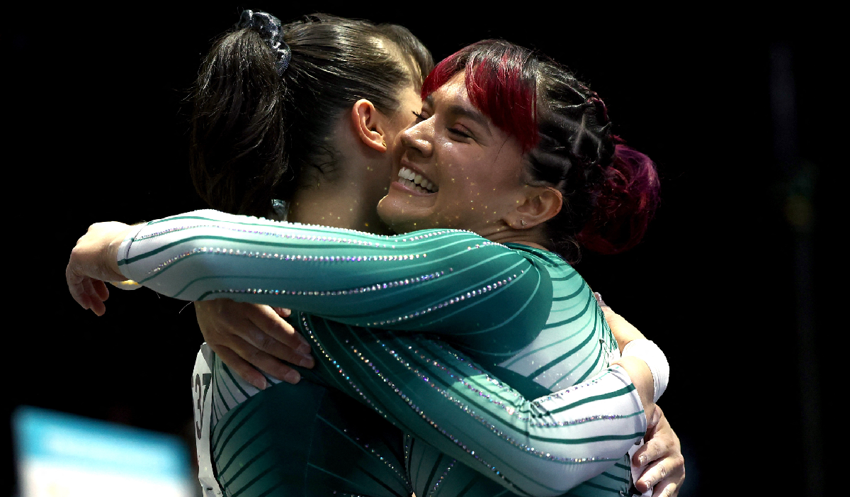 Alexa Moreno y el equipo de Gimnasia Artística mexicana obtuvieron dos