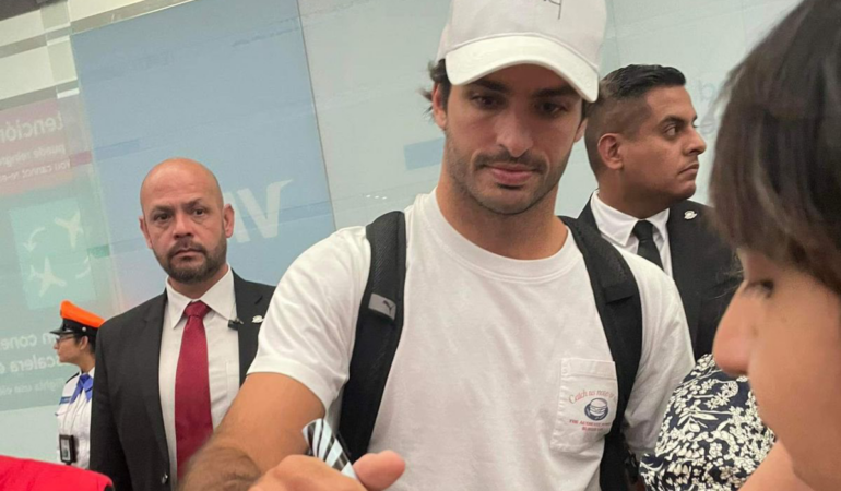 Carlos Sainz fue uno de los más solicitados / Foto: @GF1MX