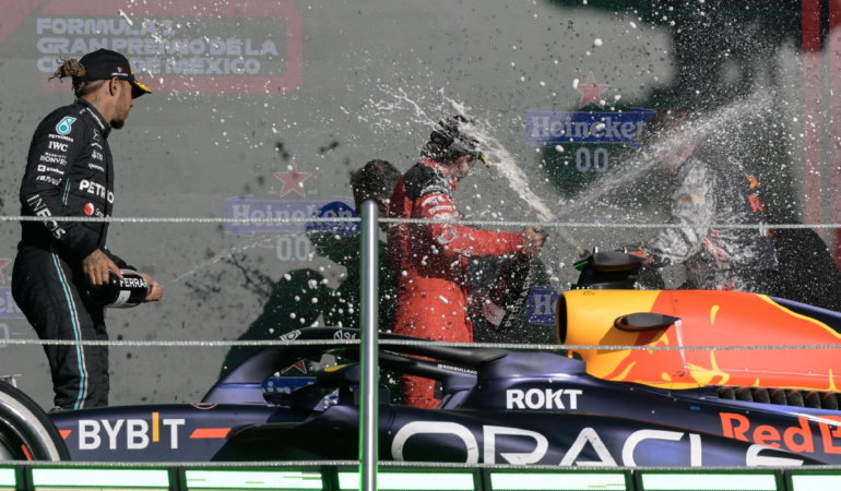 Charles Leclerc se defendió de los abucheos. Foto: AFP