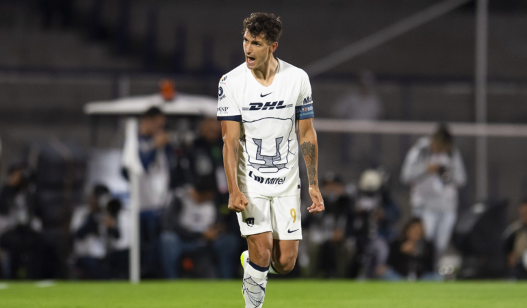 Dinenno está a dos goles de entrar al Top 10 de máximos goleadores de Pumas Foto_Mexsport