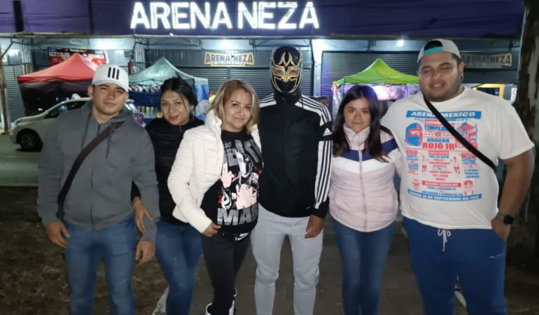 La familia de Death Magic lo vio cumplir su sueño de luchar en la Arena Neza Foto_Yael Rueda