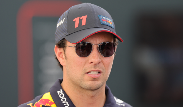 Checo Pérez salió molesto de las prácticas libres. Foto: AFP
