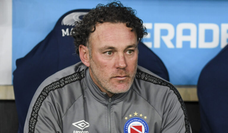 Gabriel Milito es candidato para dirigir al Toluca. FOTO: Reuters