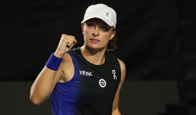 Iga Swiatek avanzó al duelo definitivo de las WTA Finals / Foto: David Tamayo