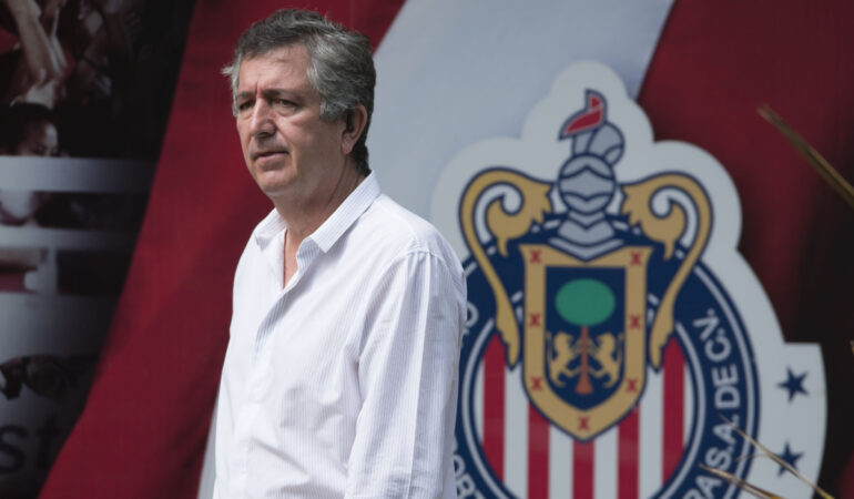 Jorge Vergara generó una rivalidad contra Pumas. FOTO: Mexsport