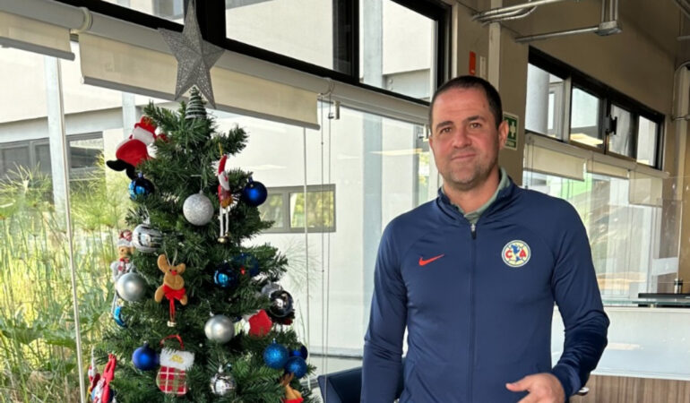 André Jardine solo tiene un deseo para Navidad. FOTO: Cortesía Club América