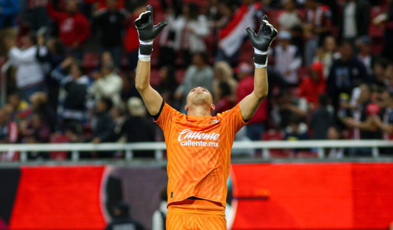 Chivas tiene ventaja en la eliminatioria ante Pumas. FOTO: David Tamayo | ESTO