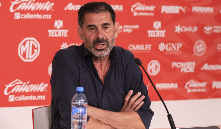 Fernando Hierro cumplió 1 año en Chivas / Foto: Mexsport