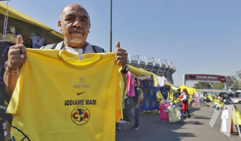 La Playera conmemorativa del América se venderá en los diversos puestos del Estadio Azteca Foto_Ramón Romero